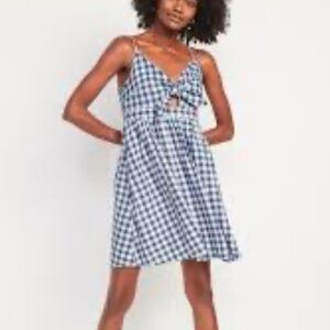 Old Navy Fit & Flare tie-front smocked gingham print mini cami dress L women